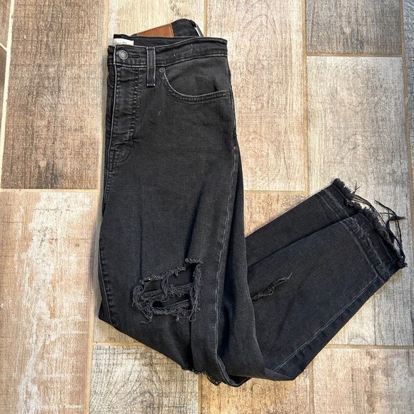 Madewell The Momjean in Raney Wash Knee-Rip Edition Size 27 Black Mom Jean - Picture 4 of 12